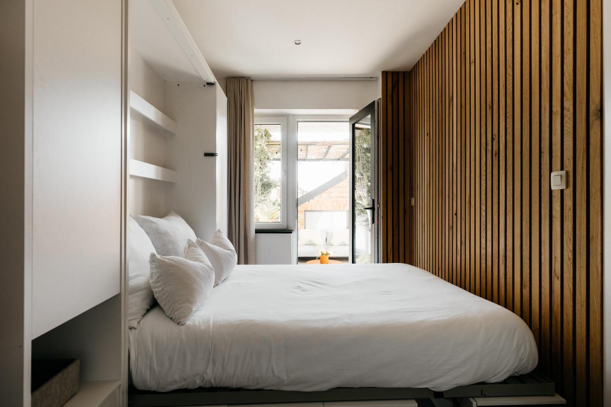 The Edgewater Suites - Park View Namur Exteriér fotografie